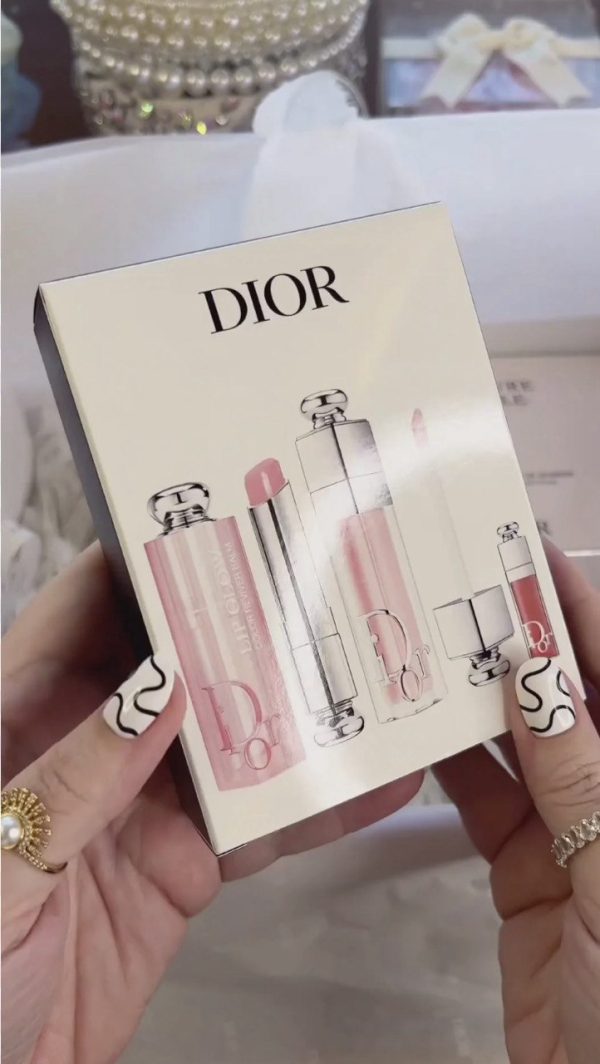 پک لیپ گلاس و بالم لب ادیکت دیورdior addict makeup set - Image 5